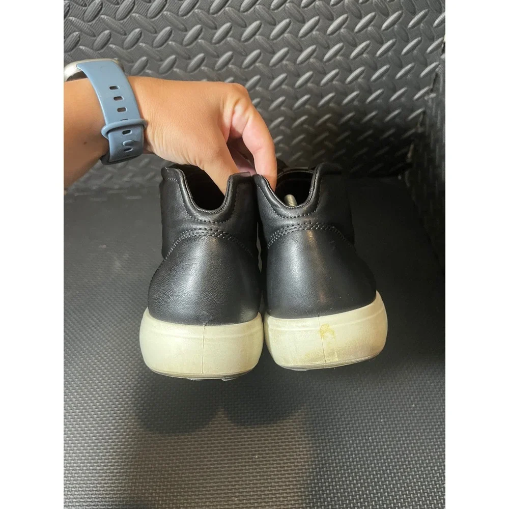 Ecco good preowned